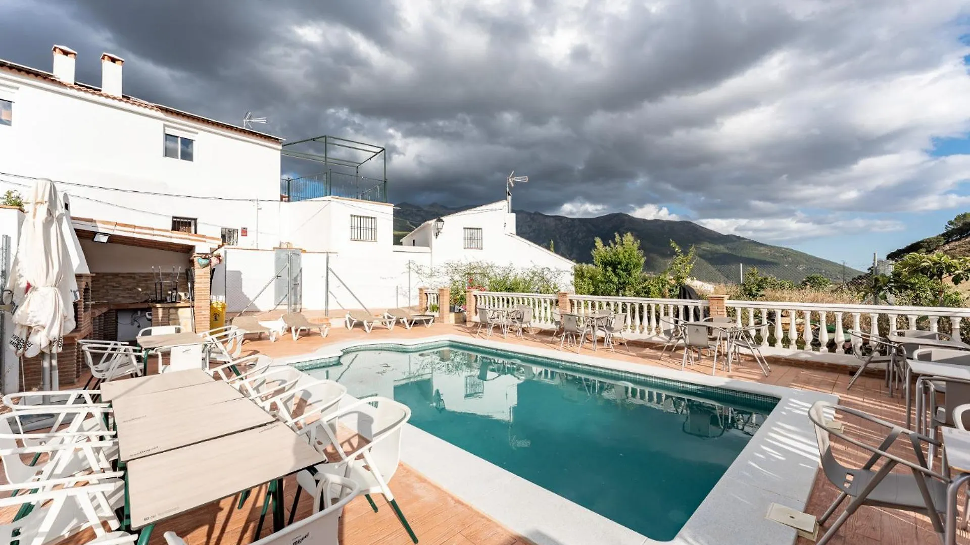 Malagasuite Villa Rural Alcaucín